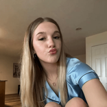 emeliacasteel