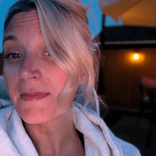 thehoneyhello